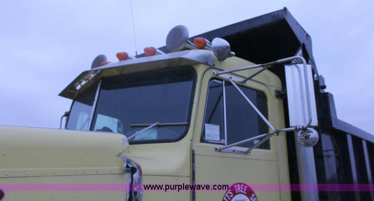 image for item 6806 1984 Peterbilt 359 dump truck