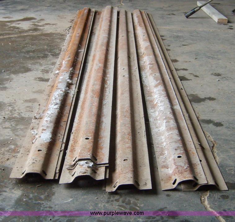 image for item 1404 (16) Metal paving forms with keyway