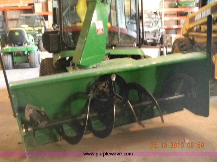 image for item 1500 2009 John Deere 1565 lawn tractor