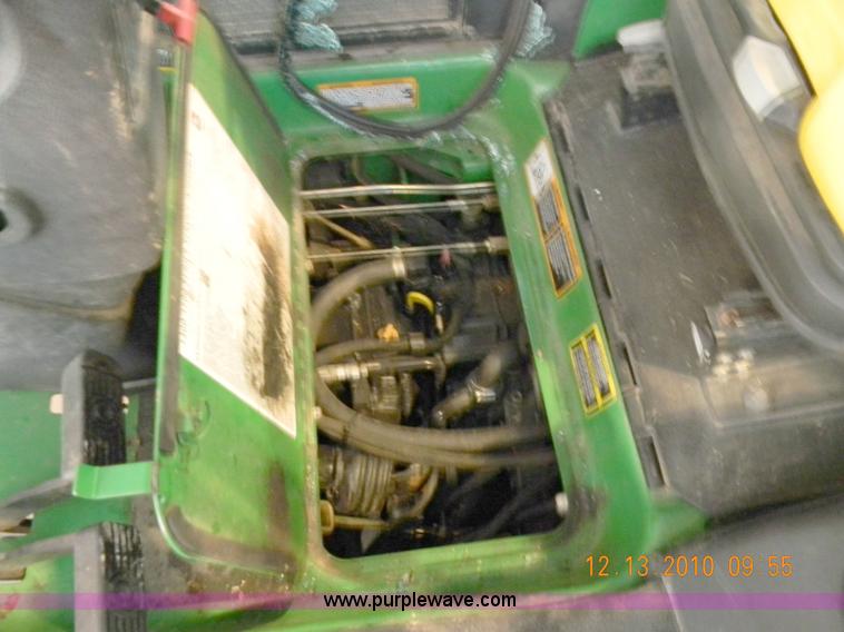 image for item 1500 2009 John Deere 1565 lawn tractor