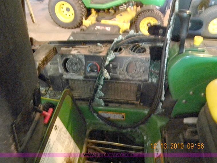 image for item 1500 2009 John Deere 1565 lawn tractor