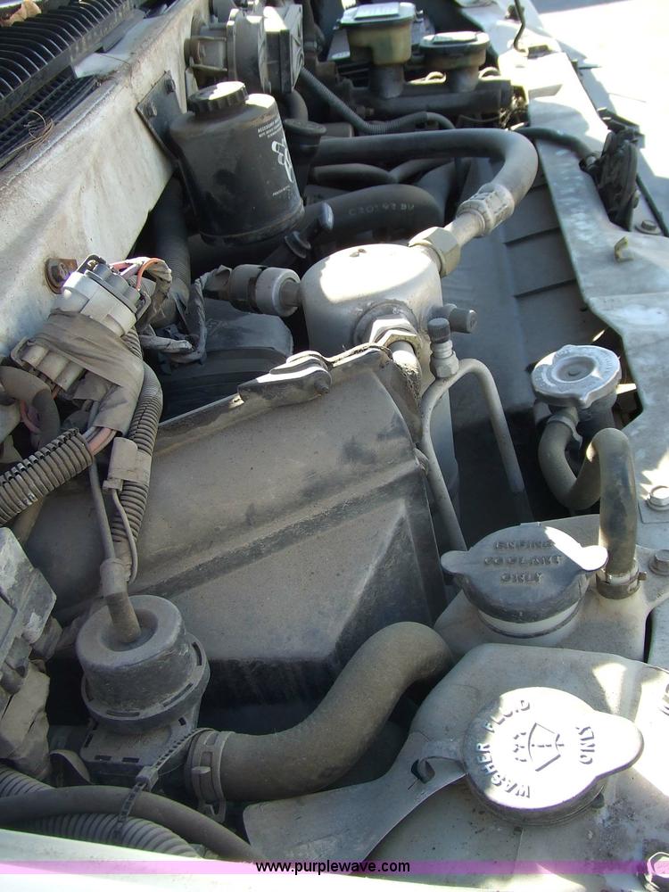 image for item 2355 1993 Chevrolet Astro van