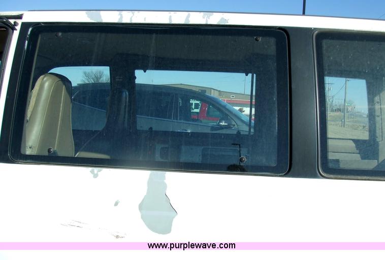 image for item 2355 1993 Chevrolet Astro van