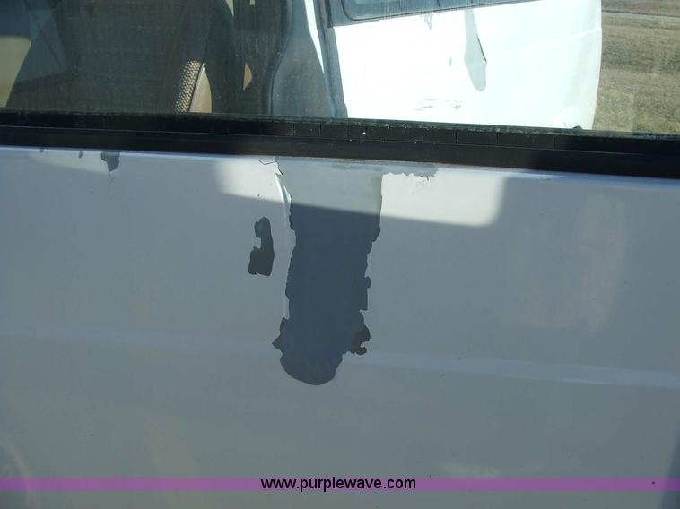 image for item 2355 1993 Chevrolet Astro van