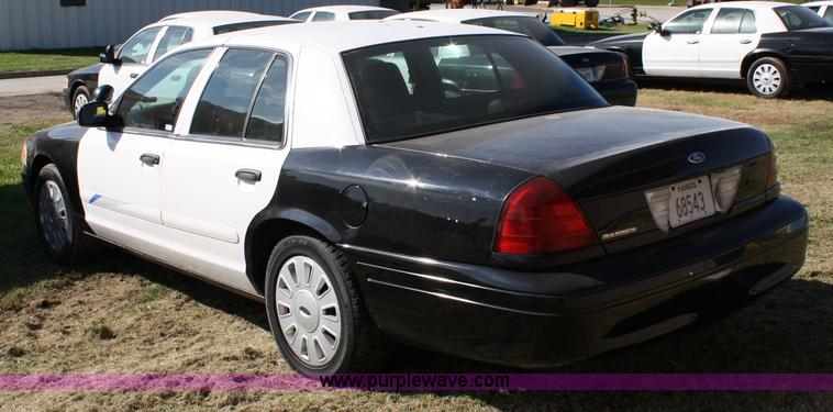 image for item 4800 2007 Ford Crown Victoria Police Interceptor
