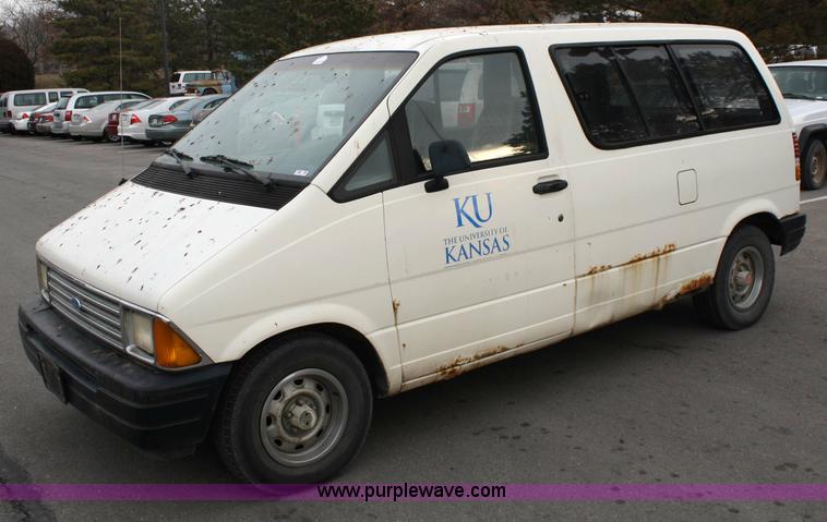 image for item 4943 1988 Ford Aerostar