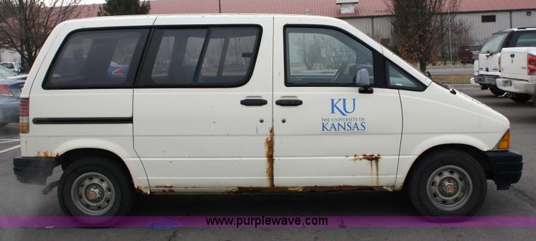 image for item 4943 1988 Ford Aerostar
