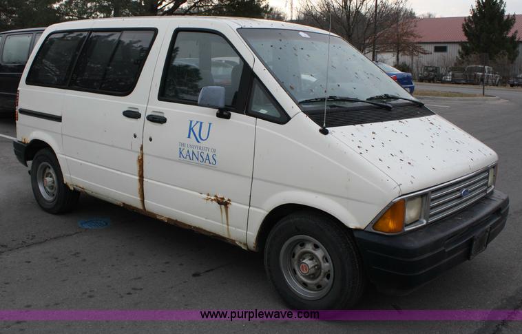 image for item 4943 1988 Ford Aerostar