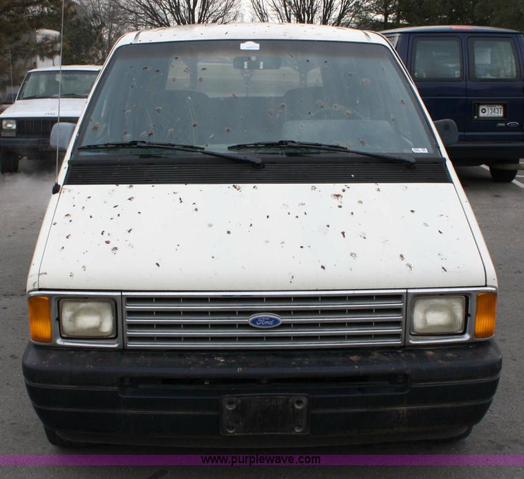 image for item 4943 1988 Ford Aerostar