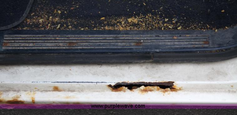 image for item 4943 1988 Ford Aerostar