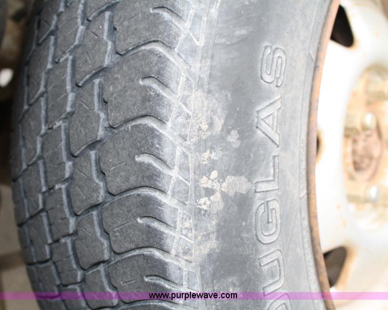 image for item 4944 1995 Jeep Cherokee SE