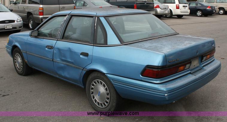 image for item 4945 1993 Ford Tempo