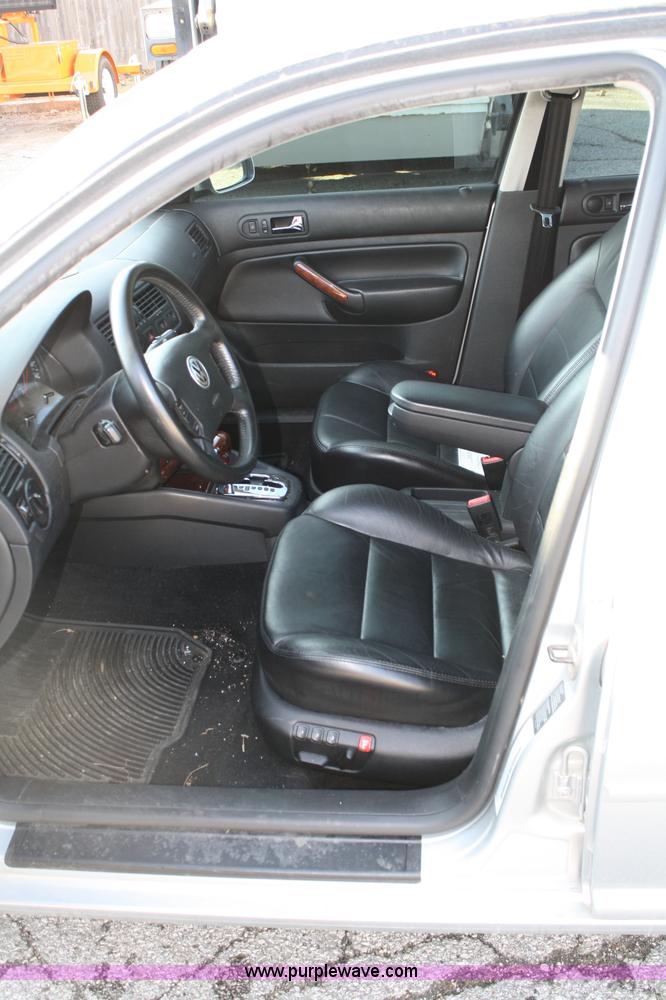 image for item 4961 2003 Volkswagen Jetta VR6