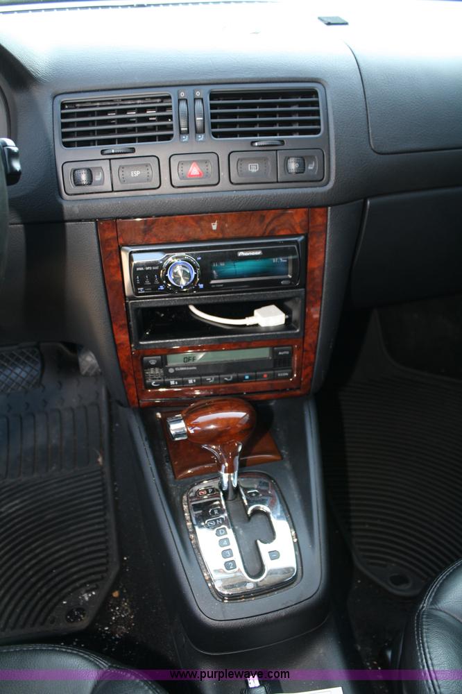 image for item 4961 2003 Volkswagen Jetta VR6