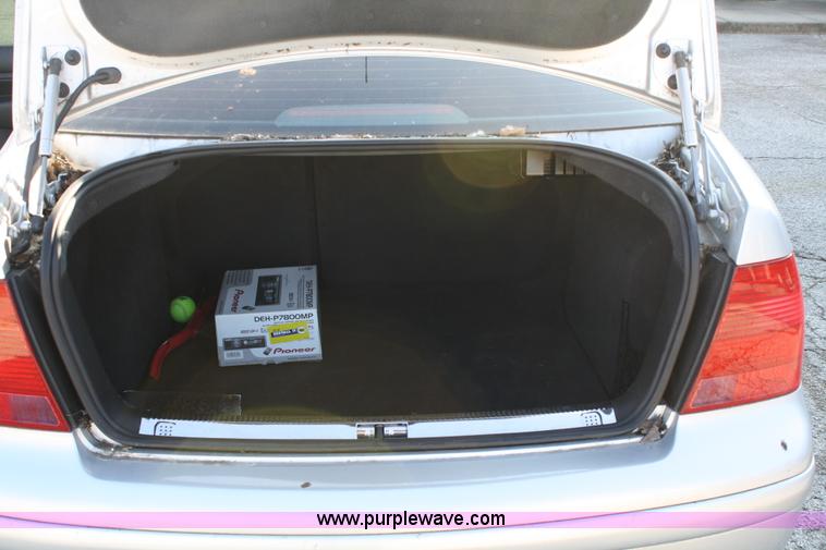 image for item 4961 2003 Volkswagen Jetta VR6