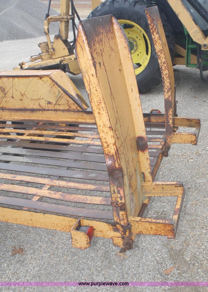 image for item 4962 1987 double axle trailer