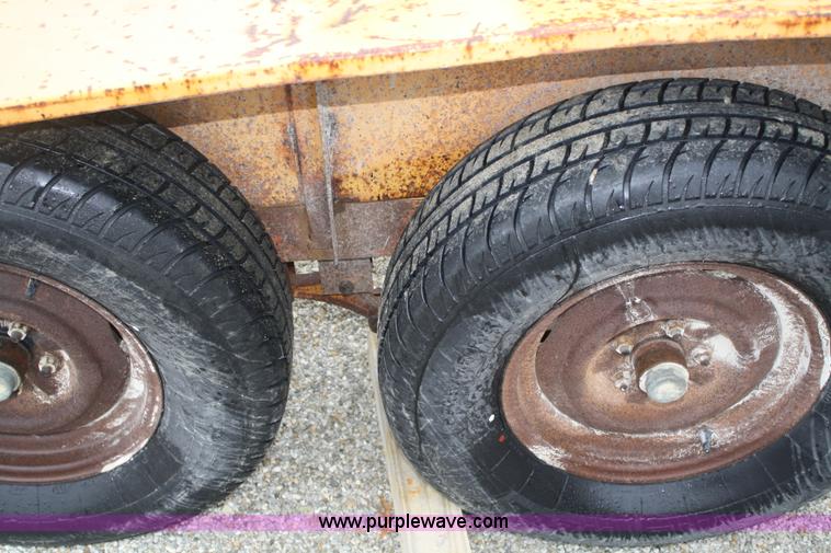 image for item 4962 1987 double axle trailer