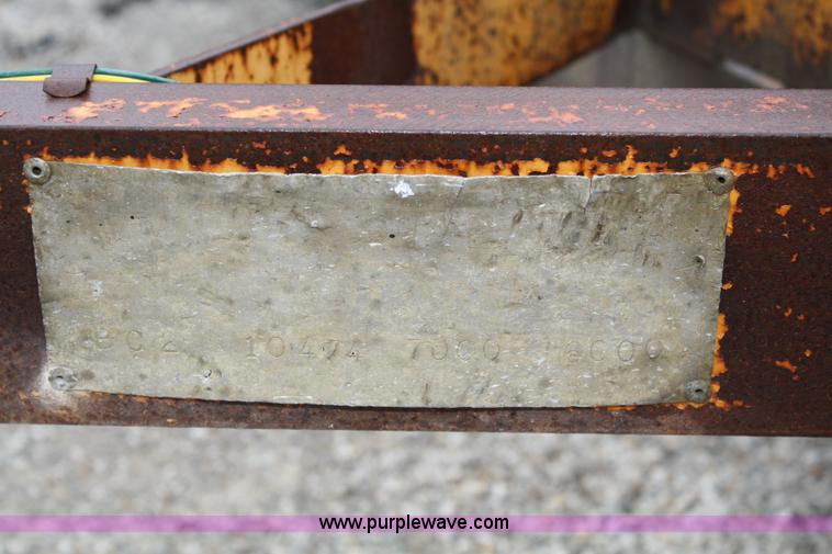 image for item 4962 1987 double axle trailer