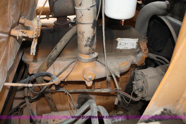 image for item 4963 1983 Case 1835B skid steer loader