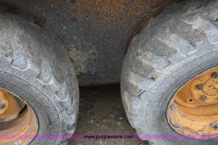 image for item 4963 1983 Case 1835B skid steer loader