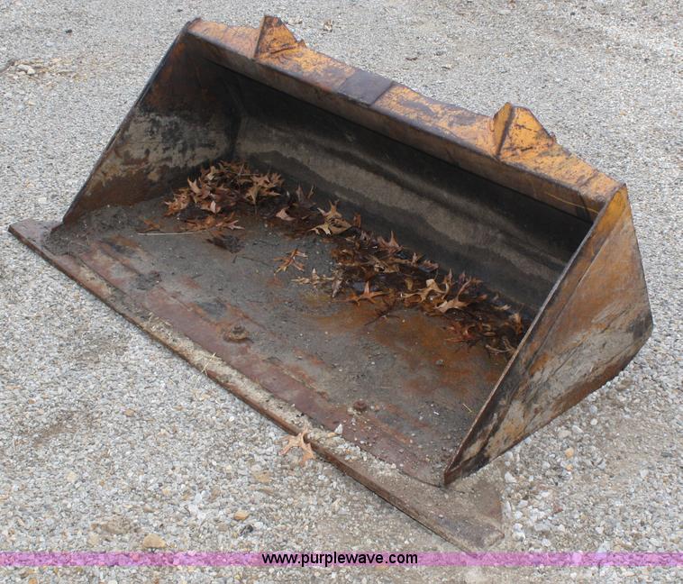 image for item 4963 1983 Case 1835B skid steer loader