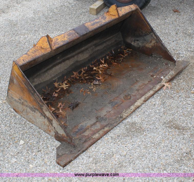 image for item 4963 1983 Case 1835B skid steer loader