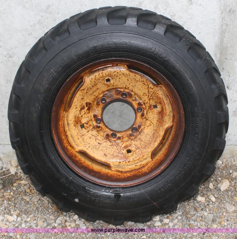 image for item 4963 1983 Case 1835B skid steer loader