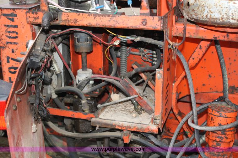 image for item 4964 1984 Layton D550 Super paver