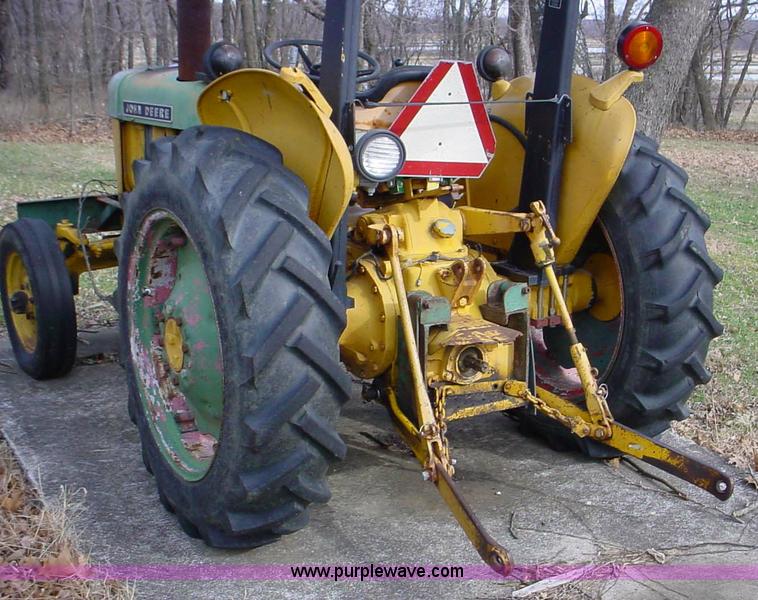 image for item 5132 1971 John Deere 300 tractor