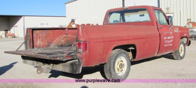 image for item 5184 1980 Chevrolet Scotsdale 10 pickup truck