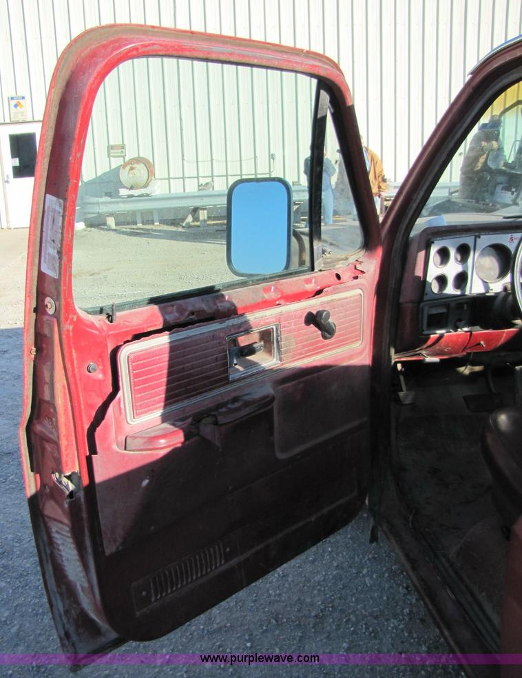 image for item 5184 1980 Chevrolet Scotsdale 10 pickup truck