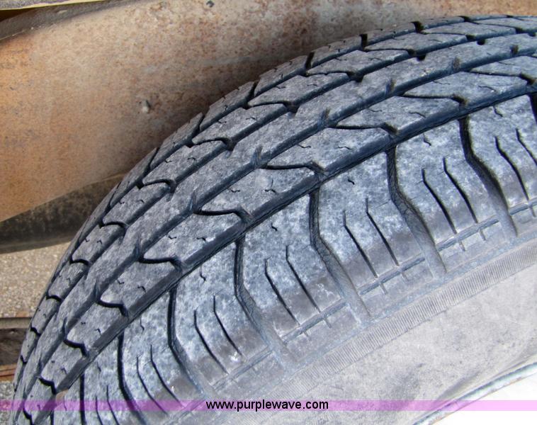 image for item 5185 1989 GMC S15 pickup truck