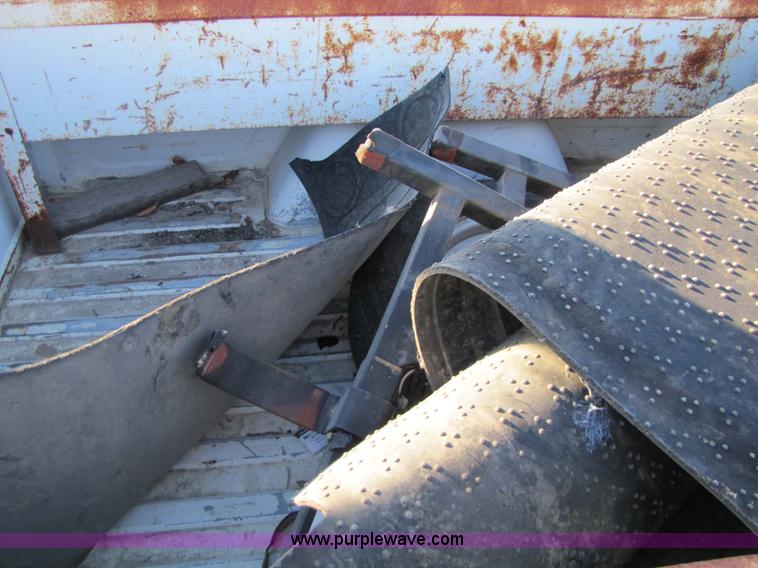 image for item 5185 1989 GMC S15 pickup truck