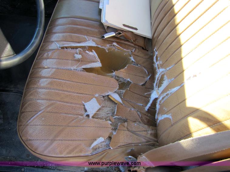 image for item 5185 1989 GMC S15 pickup truck