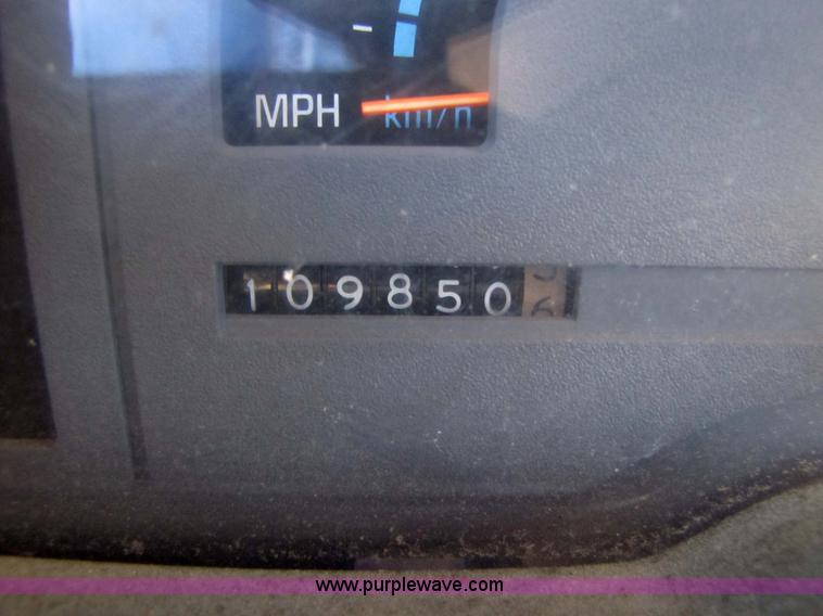 image for item 5185 1989 GMC S15 pickup truck