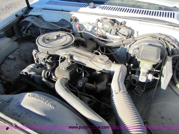 image for item 5185 1989 GMC S15 pickup truck