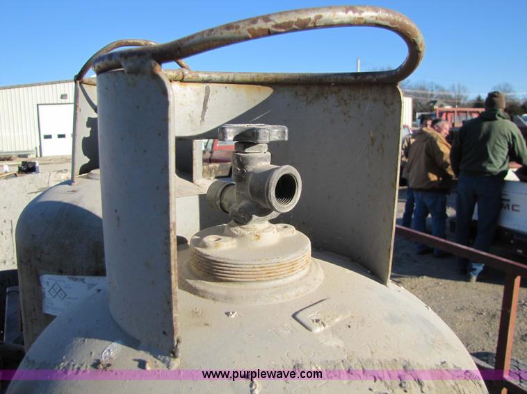 image for item 5187 Crack sealer on shop built trailer