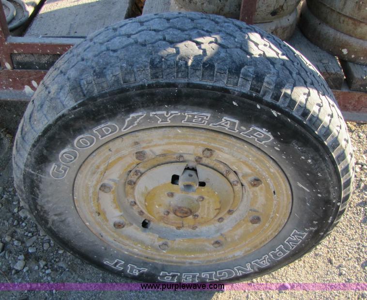 image for item 5187 Crack sealer on shop built trailer