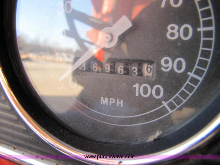 image for item 5188 1974 Ford F600 truck with dump bed