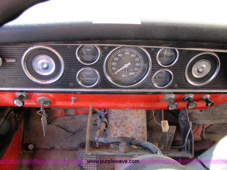 image for item 5188 1974 Ford F600 truck with dump bed