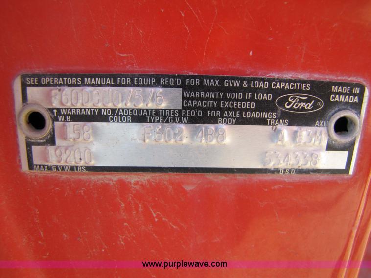 image for item 5188 1974 Ford F600 truck with dump bed