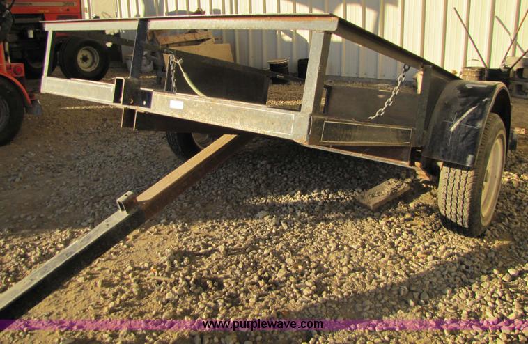 image for item 5189 2000 Star 9' utility trailer