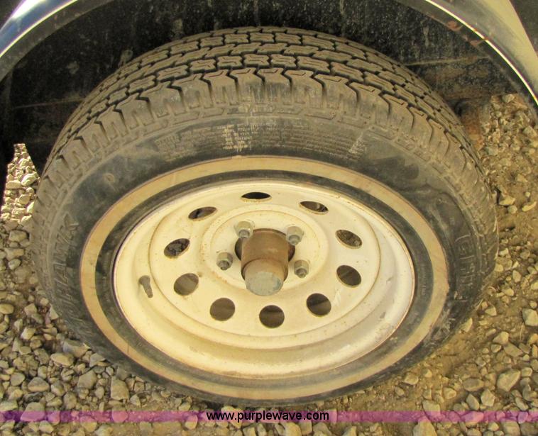 image for item 5189 2000 Star 9' utility trailer