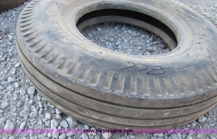image for item 5206 (6) assorted tires