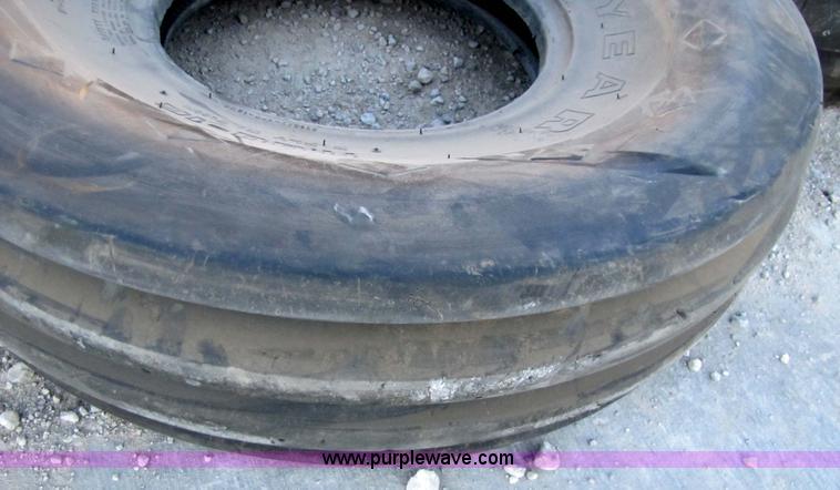 image for item 5206 (6) assorted tires