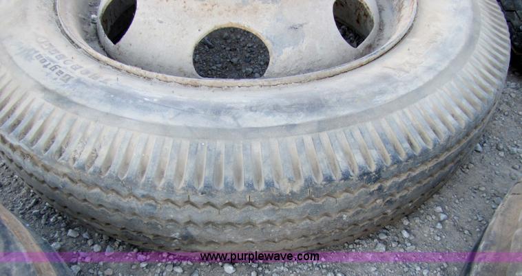 image for item 5206 (6) assorted tires