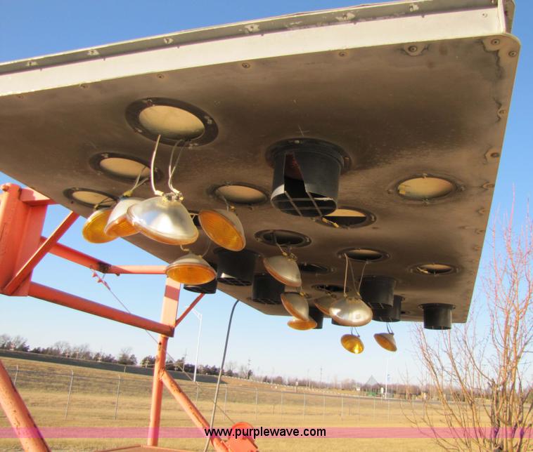 image for item 5209 Shopbuilt signal board