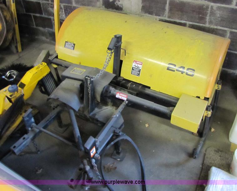 image for item 5235 1994 John Deere F925 front mount mower with broom