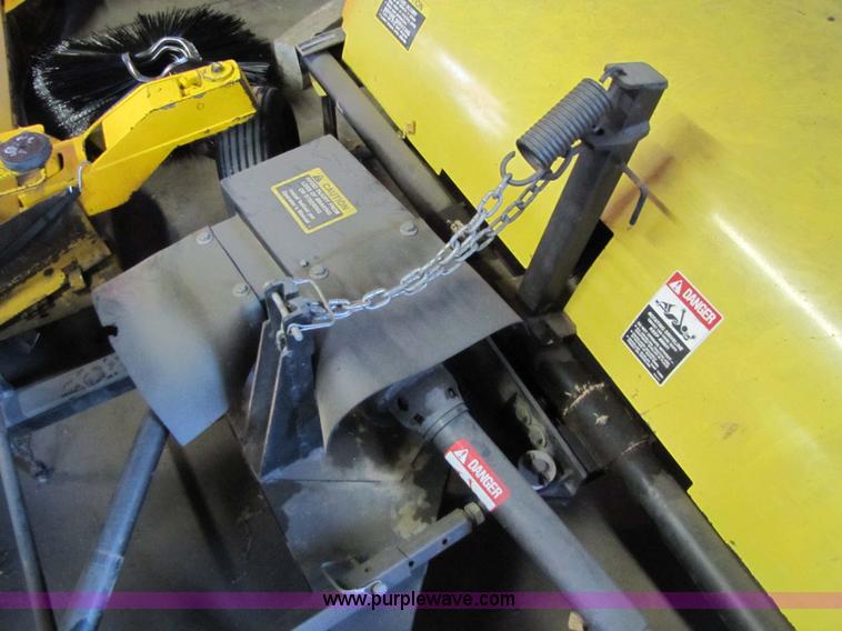 image for item 5235 1994 John Deere F925 front mount mower with broom