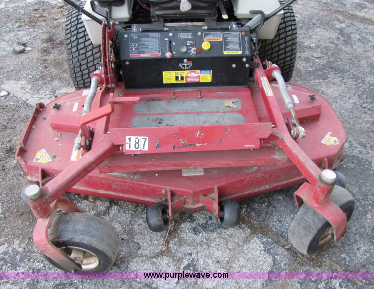 image for item 5236 1999 Ex Mark LZ22LKA604 Z-turn mower